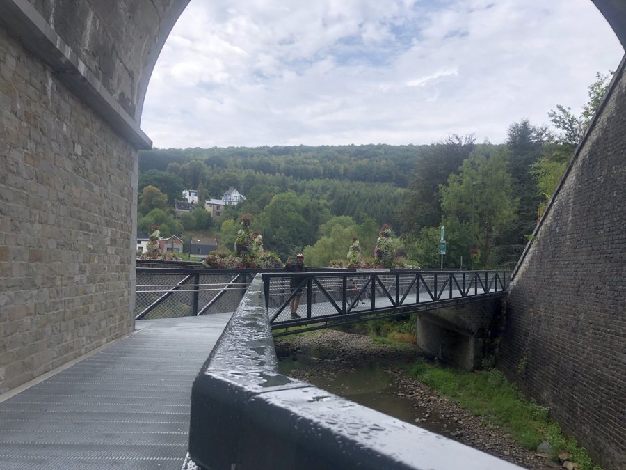 File:Trois ponts - Pont cycliste.jpg